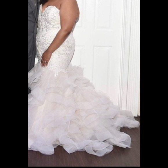 Mermaid Wedding Gown - Picture 3 of 4